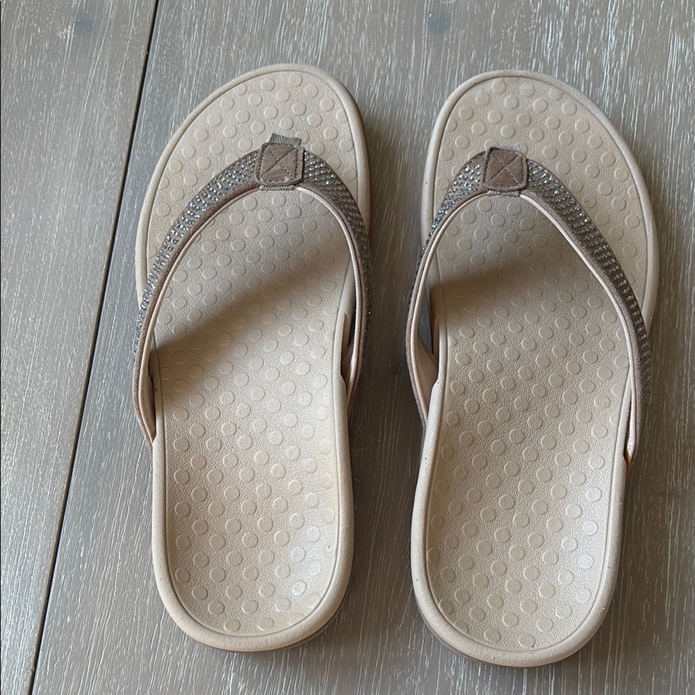 Vionic Sparkly Sandals with Textured Footbed